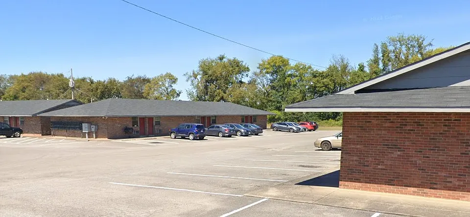 Building Photo 4