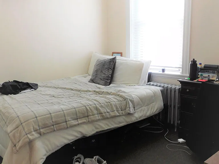 496 E Broadway #3 — Photo 14