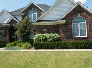 14277 Barton Dr, Washington, MI 48094