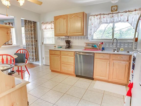 5th image of 4575 Tauneybrook Dr