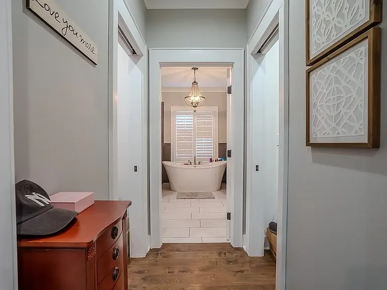 127 Ashbey Cir — Photo 13