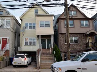 41 W 52nd St, Bayonne, NJ 07002
