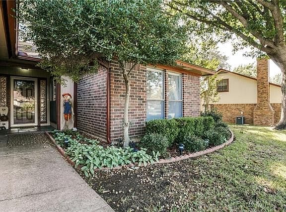 2nd image of 2708 Blue Quail Dr