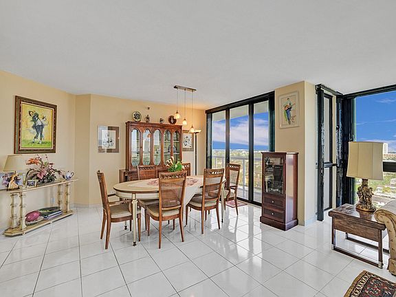 3rd image of 3640 Yacht Club Drive #1605