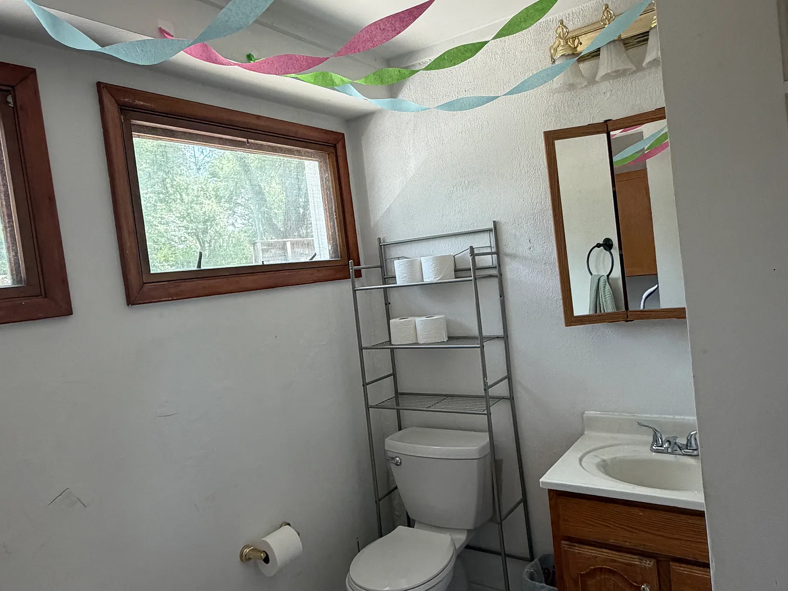 3 bed, $825 — Photo 2