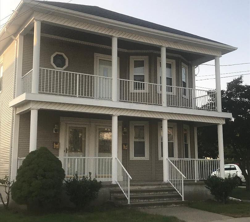 1st image of 108-110 Julia St #2