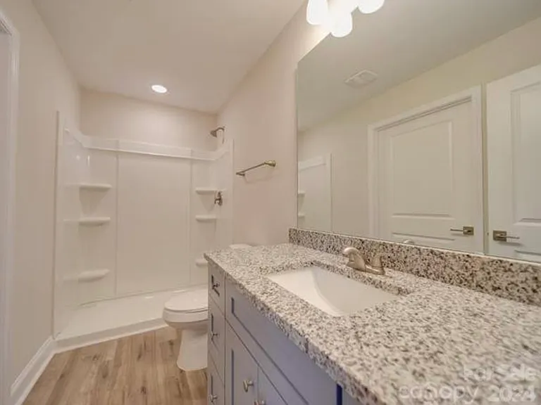 409 Grace Ave NW — Photo 10