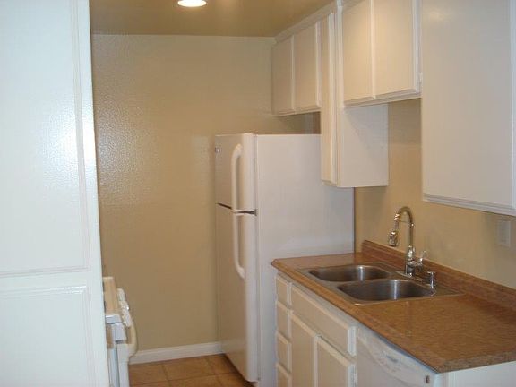 4th image of 7430 Crescent Ave APT 201