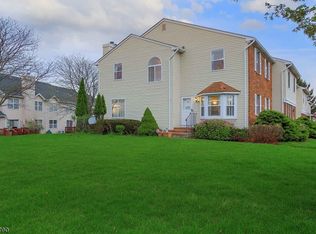 130 Castle Pointe Blvd, Piscataway, NJ