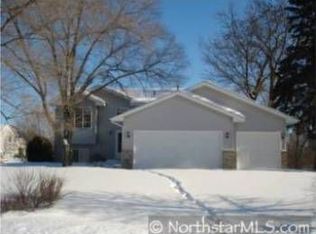 12303 Thrush St NW, Coon Rapids, MN 55448
