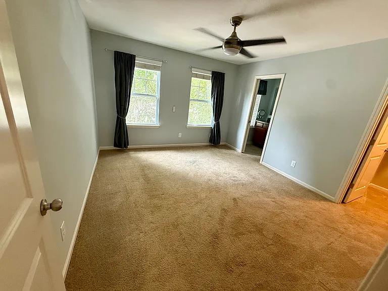 7007 McLothian Ln — Photo 41