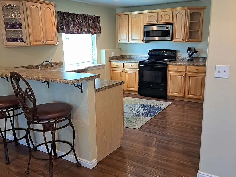 334 W Shadow Ridge Dr — Photo 3