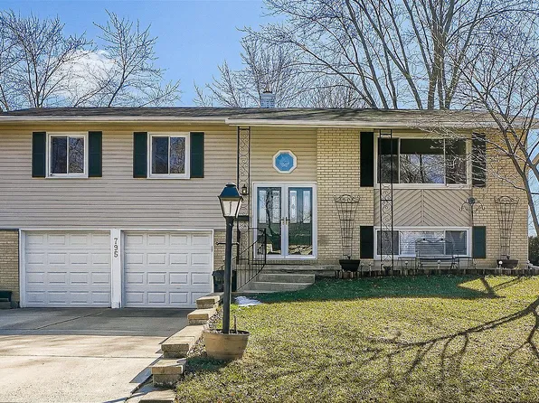 795 Plymouth Rd, Hoffman Estates, IL 60192