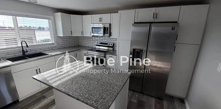 2348 Stace St #2 — Photo 5