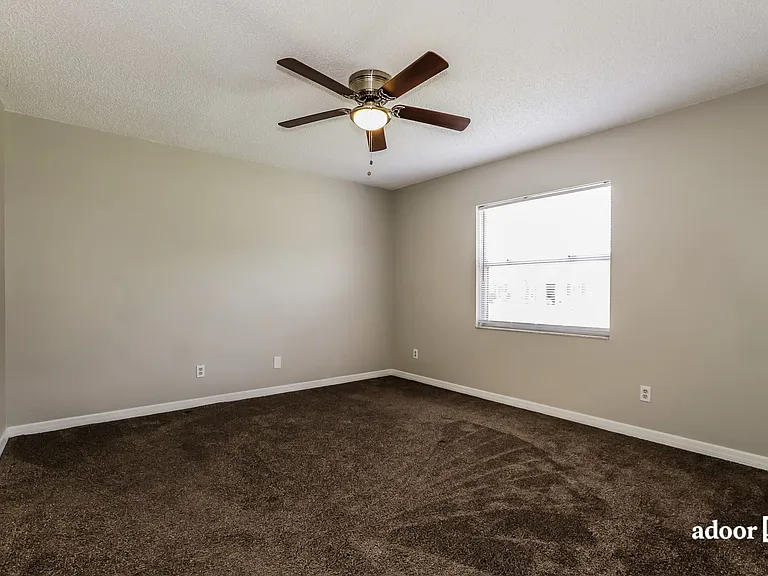 2210 N Warnell St — Photo 9