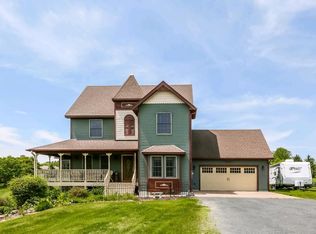 27900 Olinda Trl, Lindstrom, MN 55045