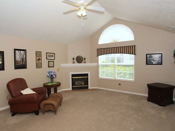 3rd image of 3331 S Abbey Glen Way Unit A