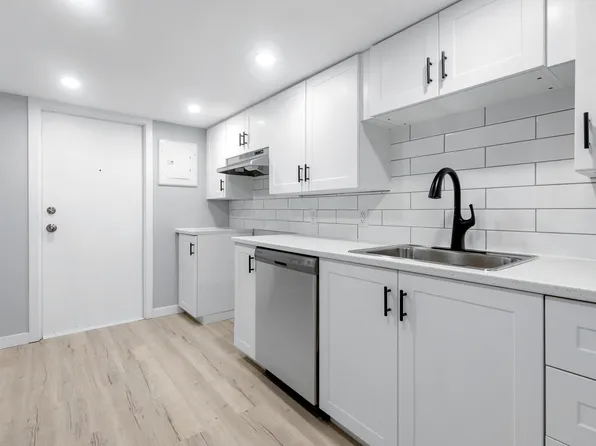 883 Somerset Street West, 883 Somerset St W, Ottawa, ON K1R 6R6