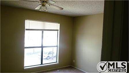 5th image of 724 Bluebonnet Dr