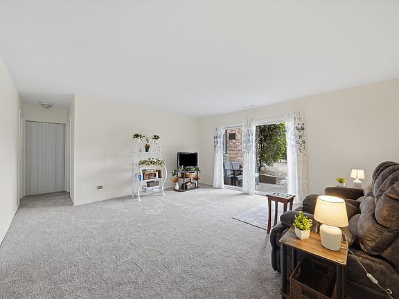 4th image of 112 Mullingar Ct APT 1D