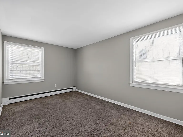 17 Bonnie Ln — Photo 7