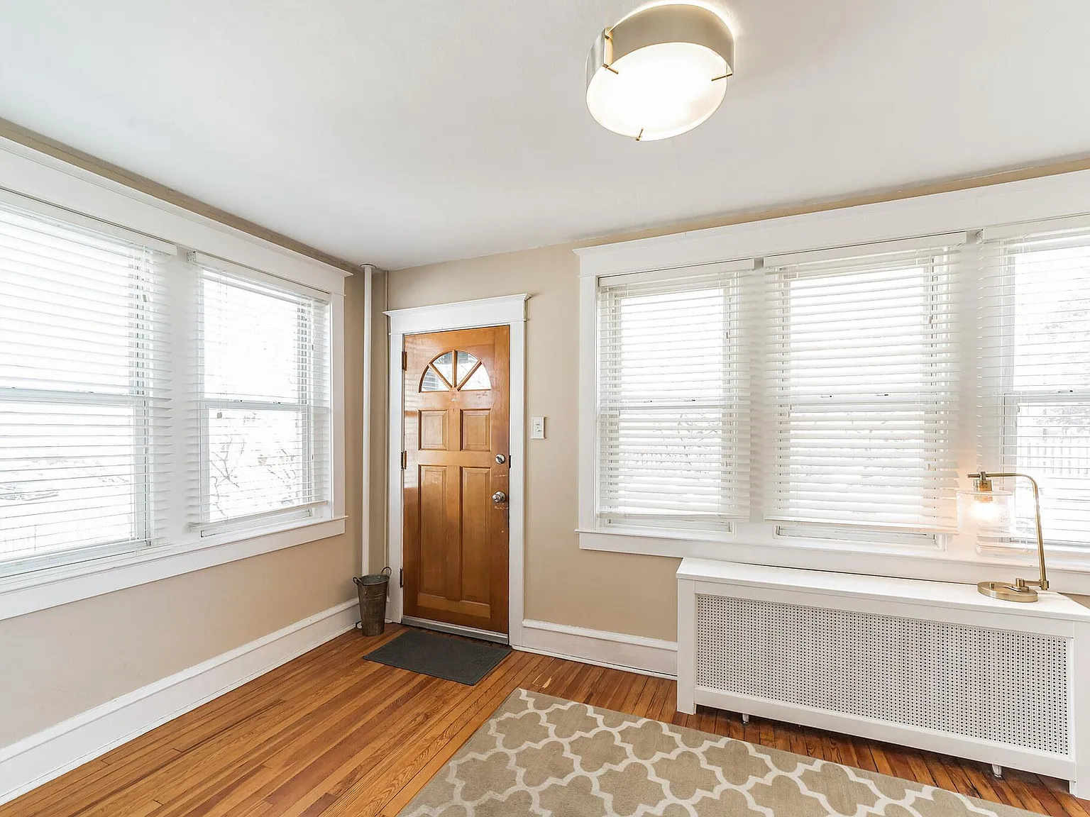 3 bed, 1712 sqft, $3,600 — Photo 3