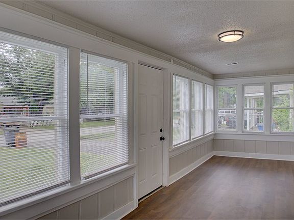 2nd image of 5018 S 32nd West Ave