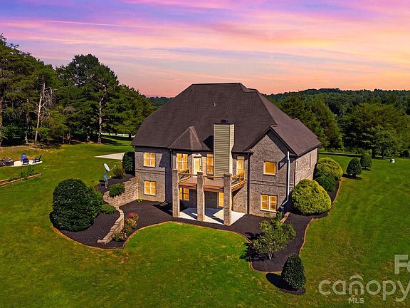 2nd image of 8040 Young Rd