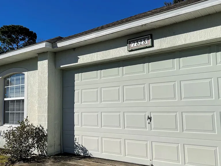 7323 Lawn Tennis Ln — Photo 2