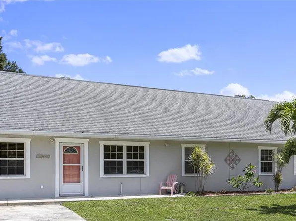 11961 103rd St N, Largo, FL 33773