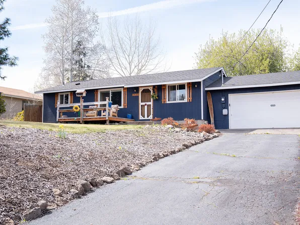 1923 SW 20th St, Redmond, OR 97756