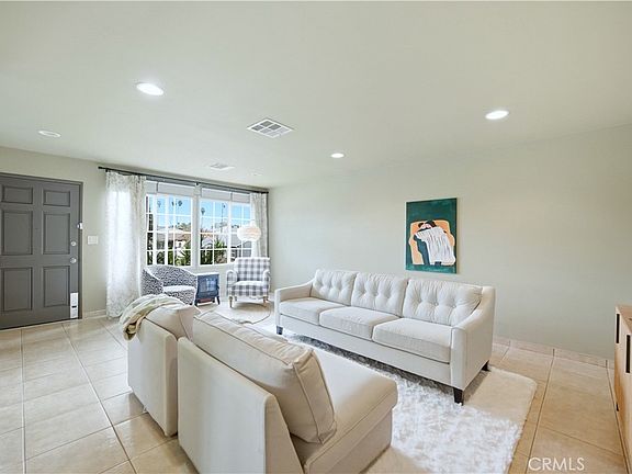 4th image of 12103 Burgess Ave