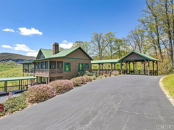 2nd image of 715 Panther Ridge Rd