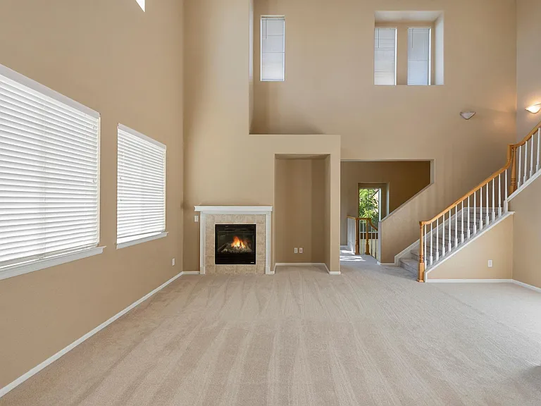 10573 Parkington Ln — Photo 11