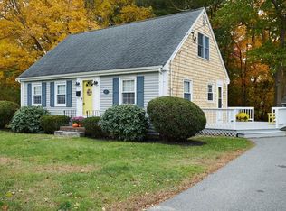 17 Bay State Cir, Abington, MA 02351
