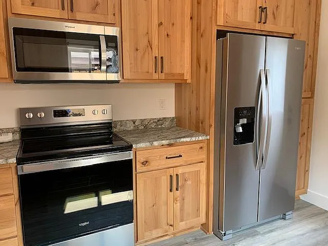 2 bed, 748 sqft, $1,750 — Photo 4