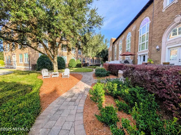 2525 COLLEGE Street #2102, Jacksonville, FL 32204