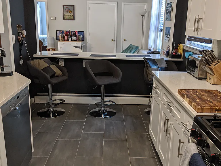 135 N Barry Ave #1 — Photo 1