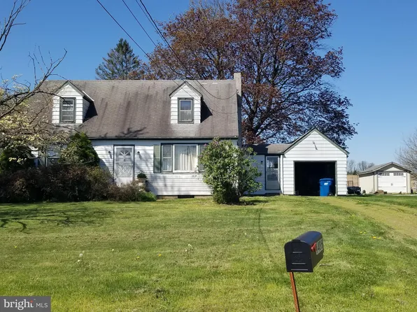 1486 Glen Willow Rd, Avondale, PA 19311