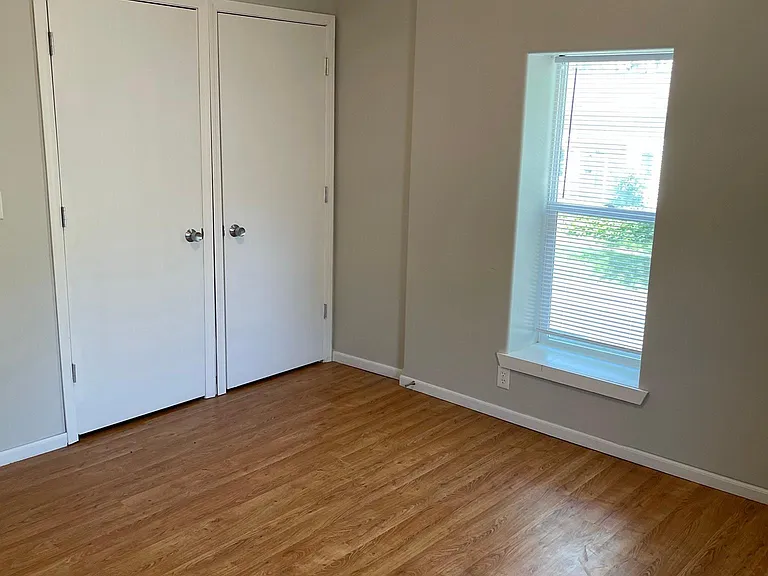 323 Church St #4 — Photo 5
