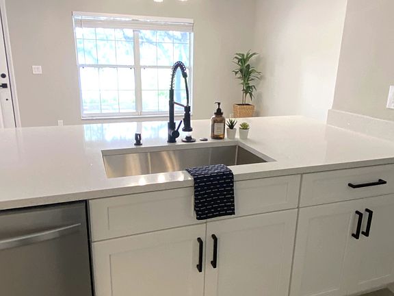 Brand New Farm house style kitchen sink