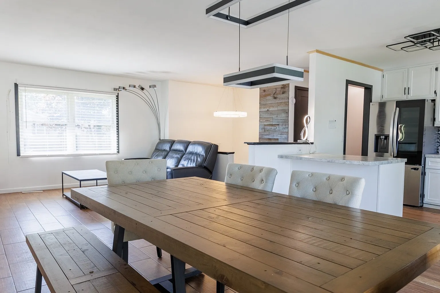 3 bed, 1800 sqft, $2,900 — Photo 2