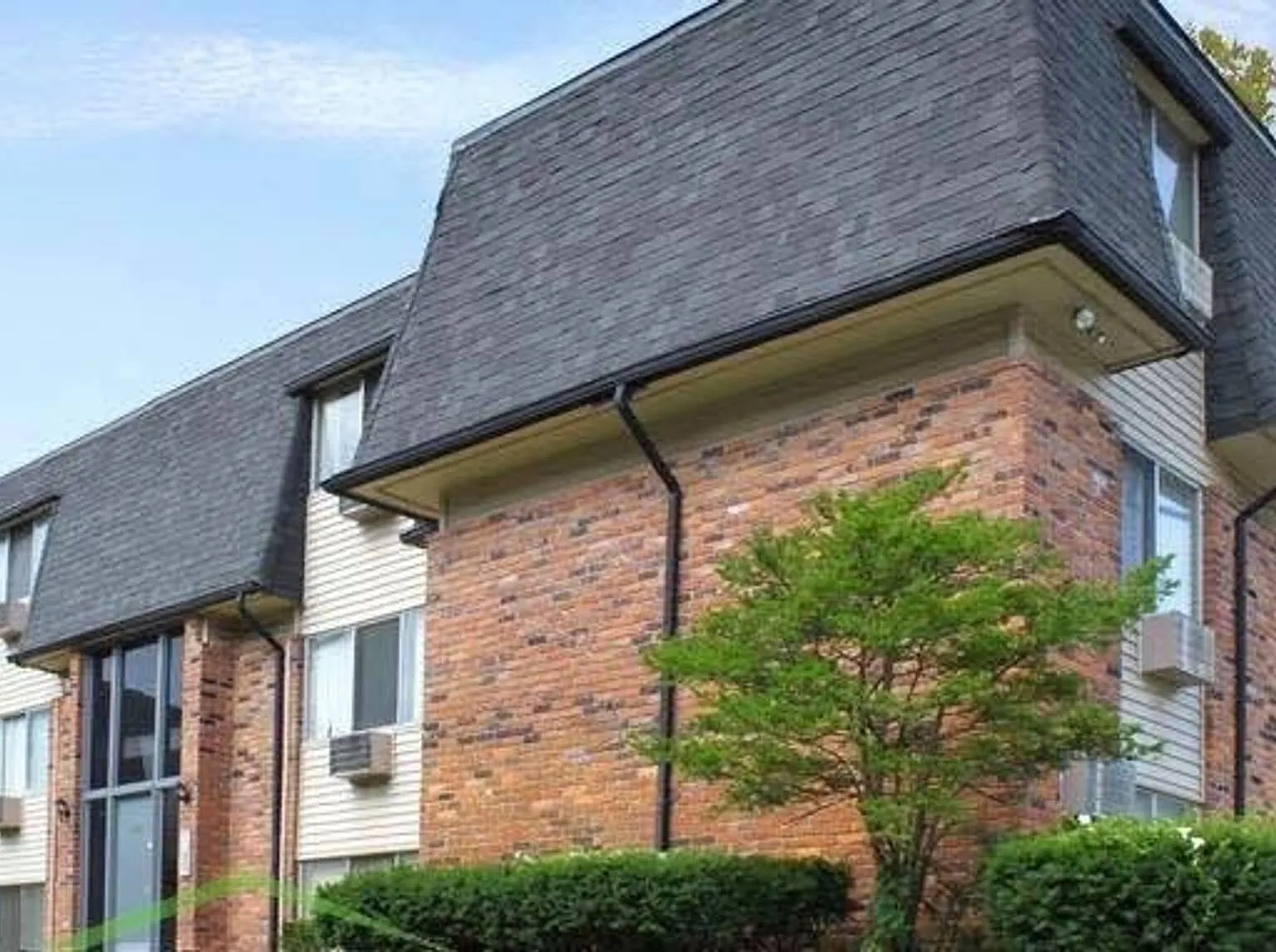 Great Location! 2 Bedroom/1 Bath near Downtown Rochester! — Photo 4