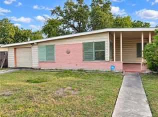 3934 Lamont St, Corpus Christi, TX 78415