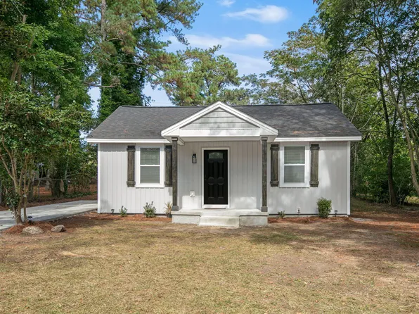 1205 Toisnot Ave NE, Wilson, NC 27893