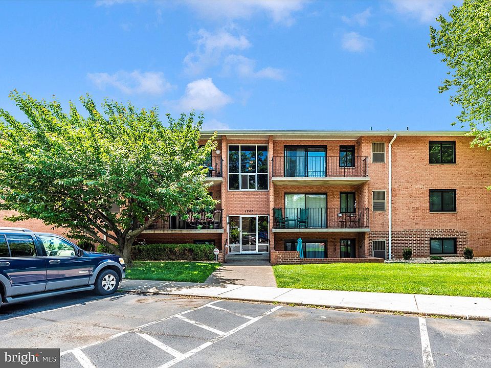 1st image of 1747 Edgewood Hill Cir APT 102