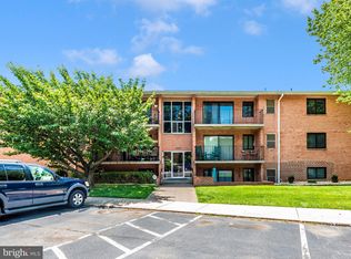 1747 Edgewood Hill Cir APT 102, Hagerstown, MD 21740