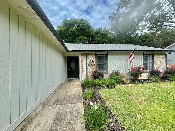 2nd image of 510 Oak Ave