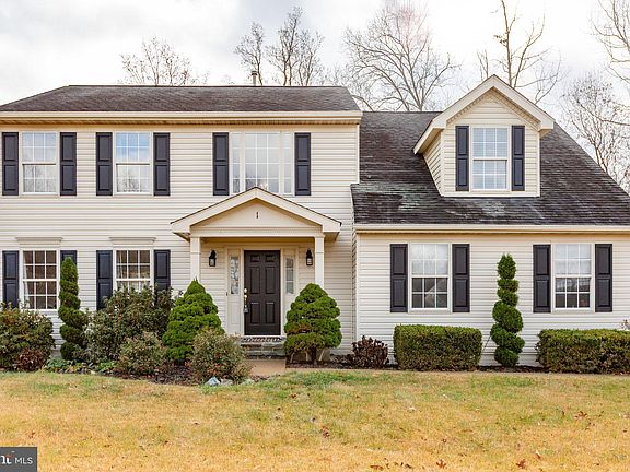 2nd image of 1 Lynchester Dr