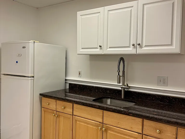 74 Glenwood St #3 — Photo 3